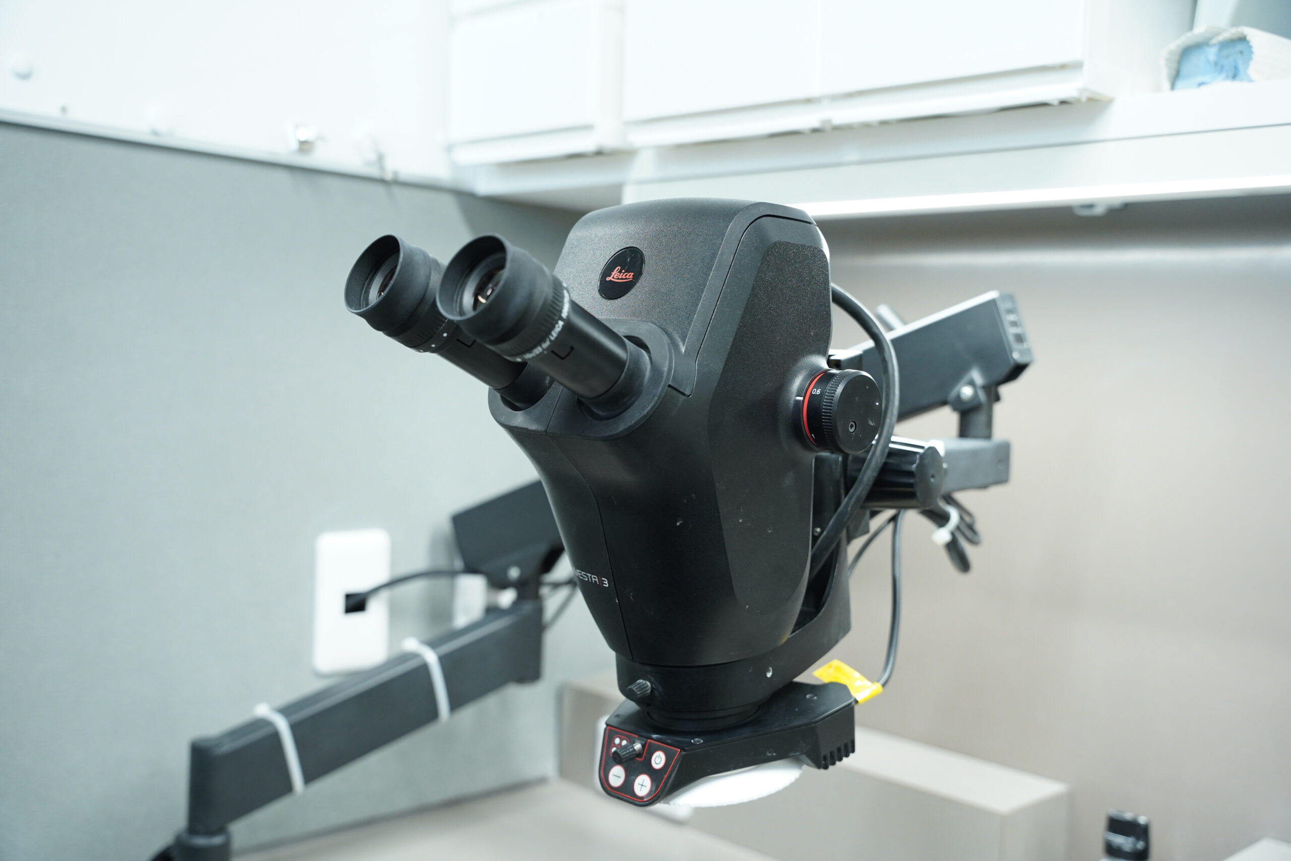 Leica マイクロスコープ